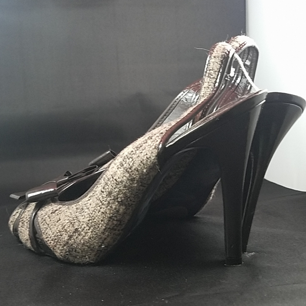 Heels - Picture 4 of 4
